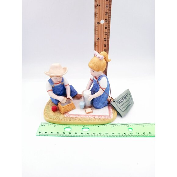 Denim Days by Home Interiors and Gifts 1998 Vintage Figurine Boy and Girl Picnic - Picture 2 of 12